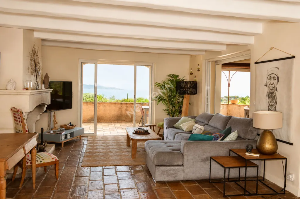 Séjour - Villa avec vue mer à Carqueiranne