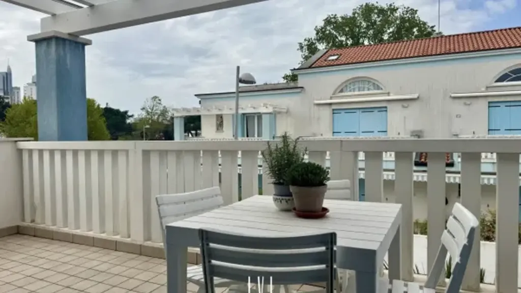 Terrasse - Bilocale with Pool in Jesolo Lido