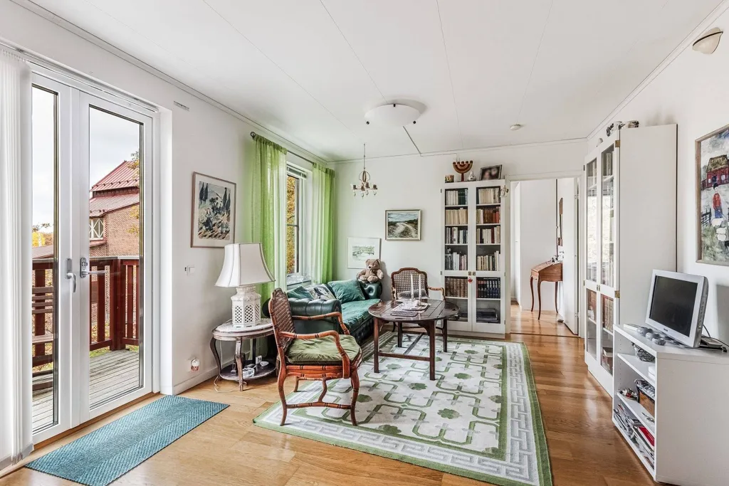 Soggiorno - Apartment with Balcony in Eskilstuna