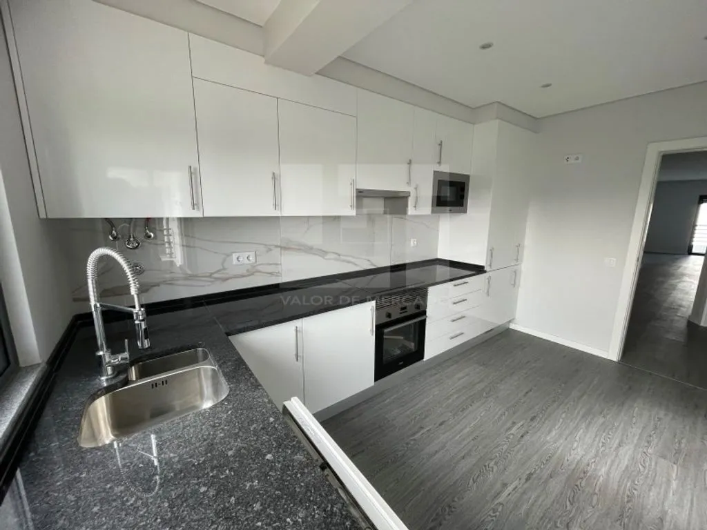 Kitchen - Luxury Apartment with Pool in Olhão