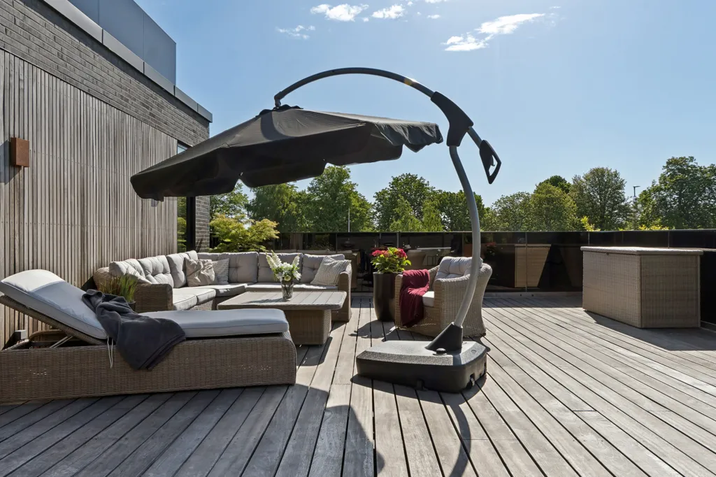 Terrasse - Modernised Villa with Terraces in Central Odder