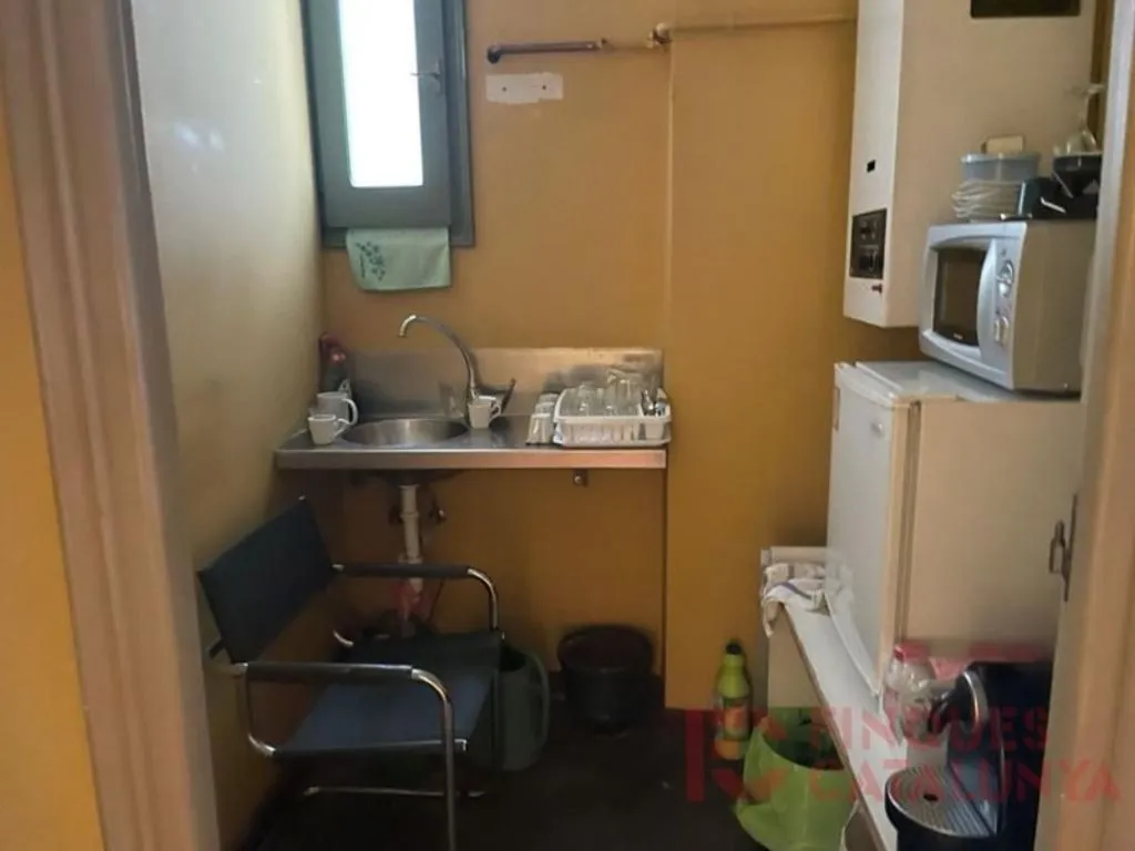 Cuisine - Convertible Office Space in Central Girona