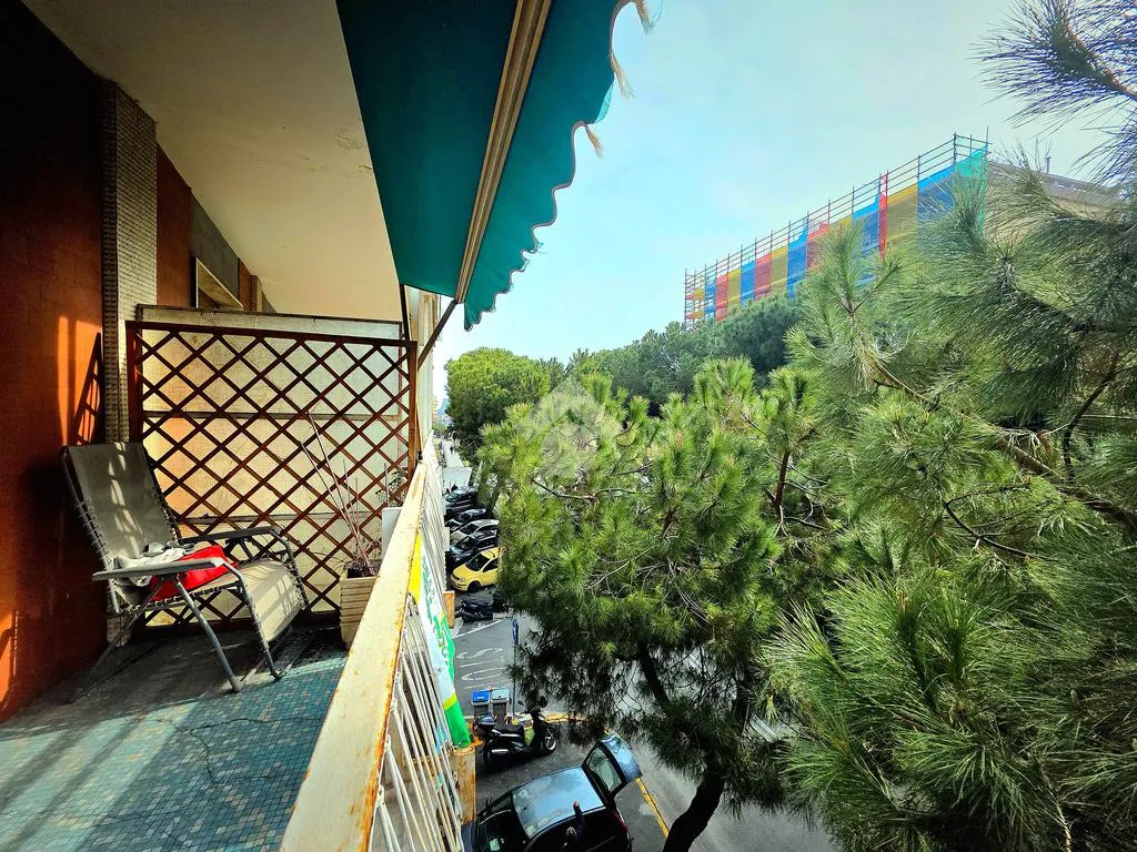 Balcon - Apartment with Balcony in Savona