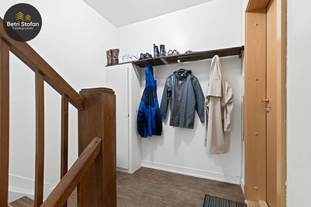 Esik - Stein-built Flat with Balcony in Reykjavik