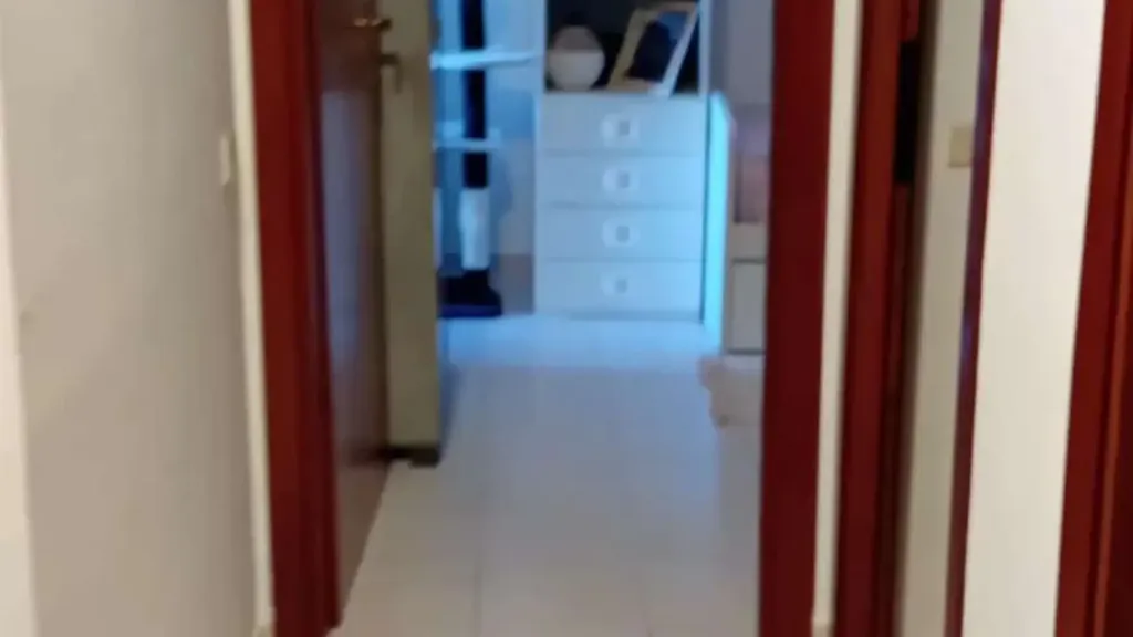 Entrée - Apartment with Sea View in Latina Tower