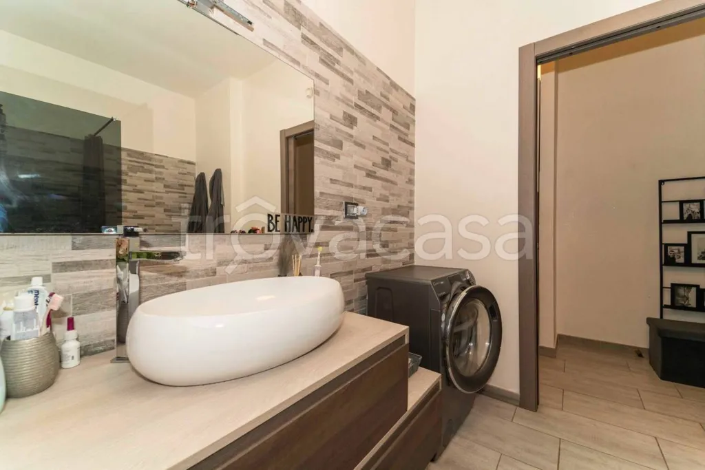 Vannitoad - Rusticated Flat with Terrace in Moncalieri