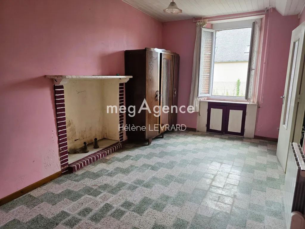 Soggiorno - Character House with Renovation Potential in Voutre