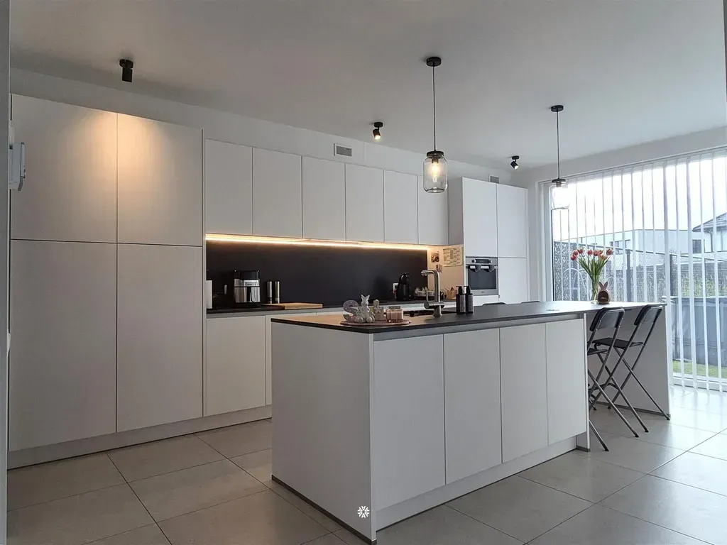 Cuisine - Nouvelle Construction Moderne avec Terrasse à Lokeren
