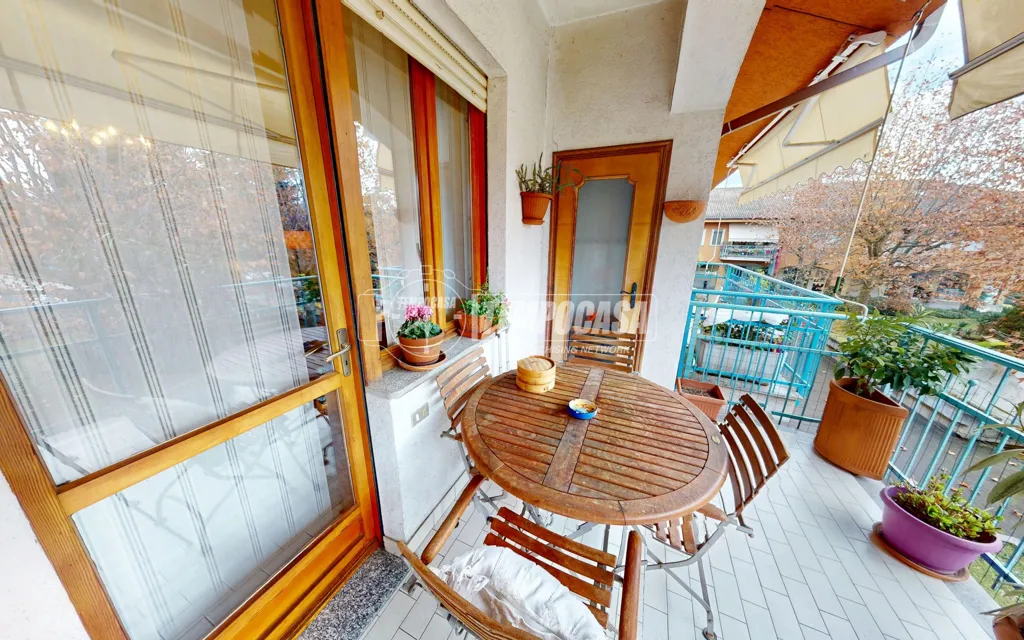 Balcon - Spacious Apartment with Two Terraces in Favria