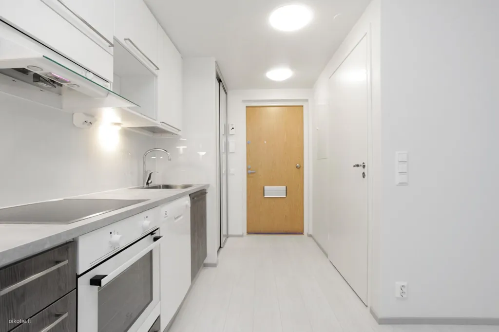 Köök - Modern Flat with Balcony in Vermonniitty, Espoo