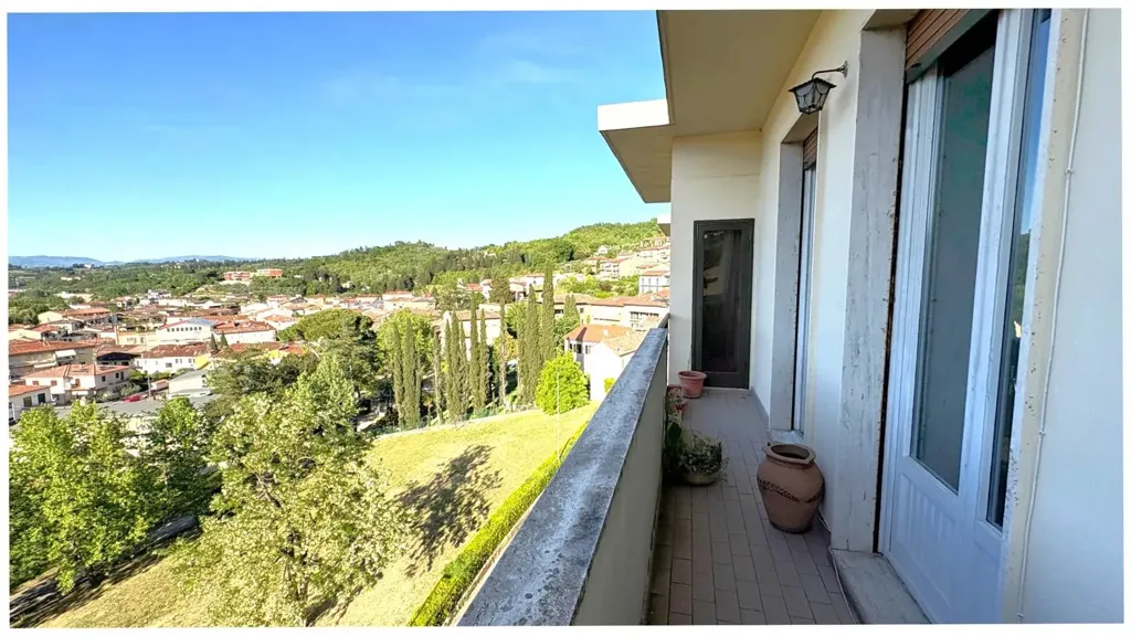 Rõdu - Penthouse Apartment with Panoramic Views in Tavarnuzze