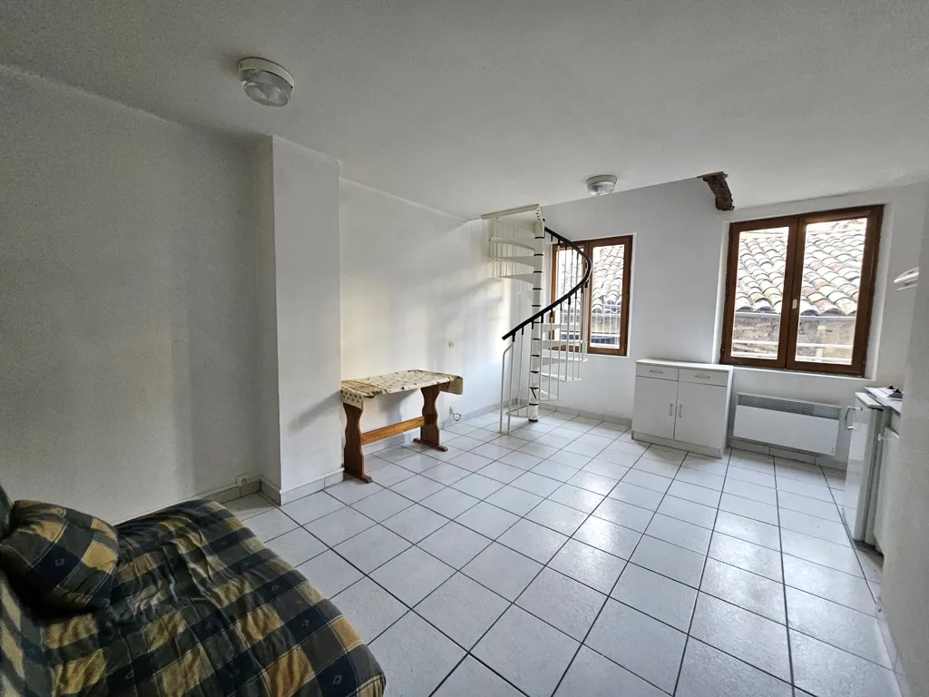 Elutuba - Duplex Flat in Pedestrian Street, Castellane