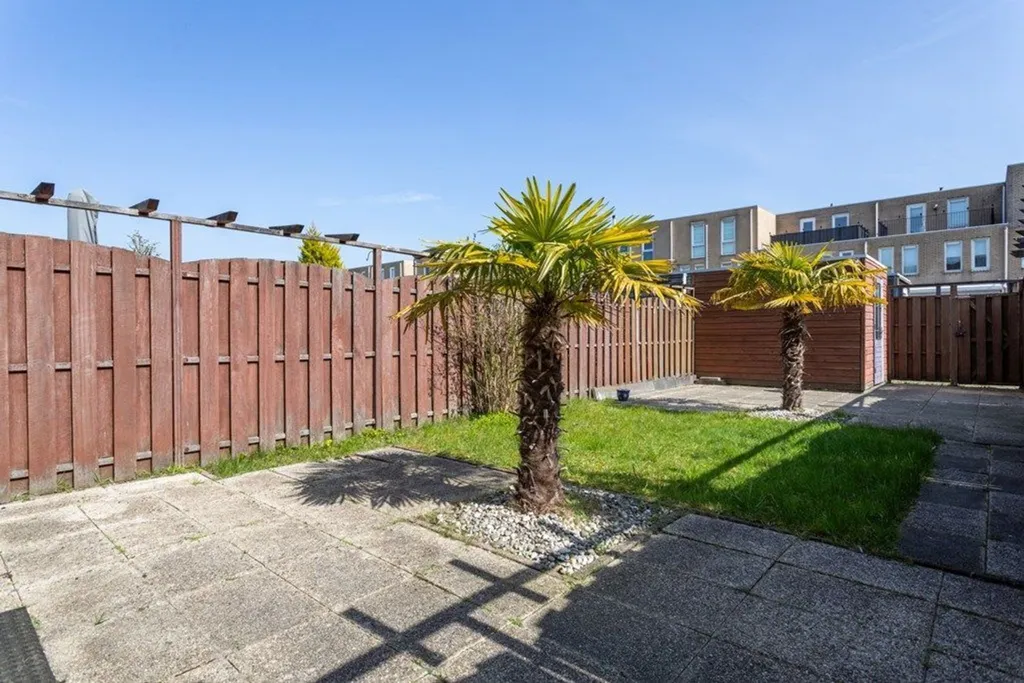 Jardin - Three-Bedroom Tussenwoning with Garden in Rijswijk