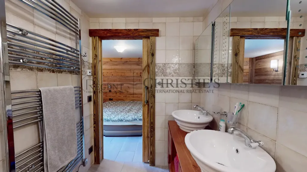 Salles de bain - Chalet de Luxe avec Vue Montagne à Les Gets