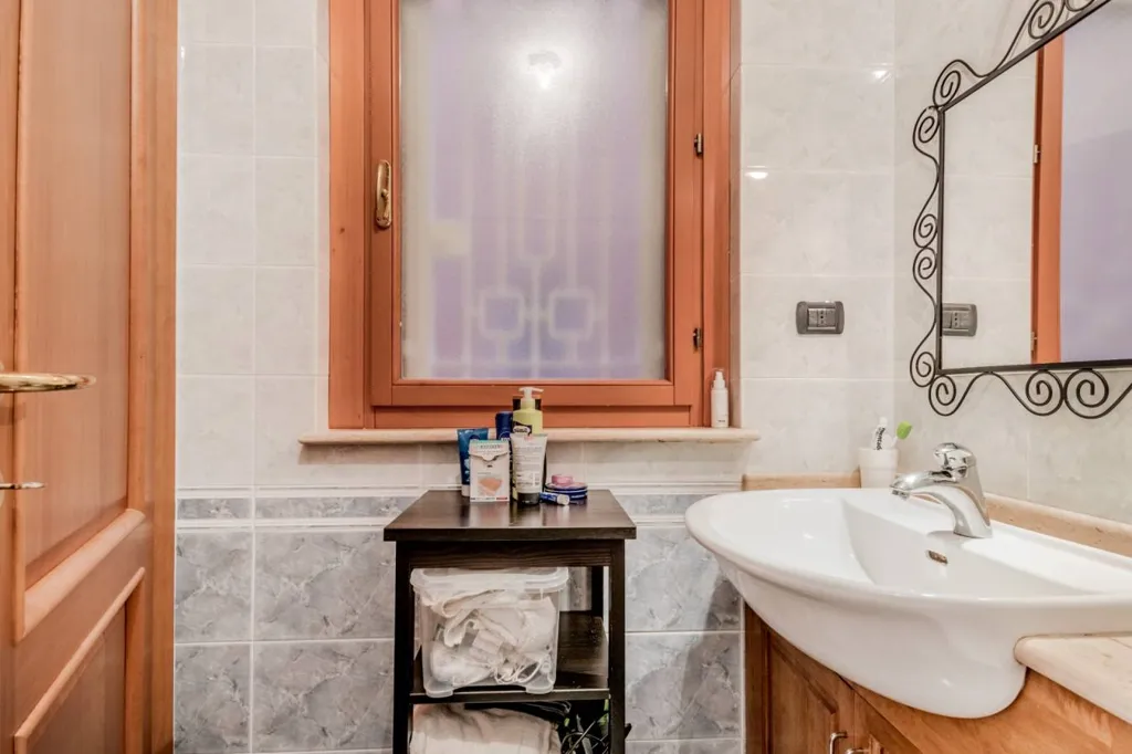 Bagni - Villa with Garden and Pool in San Giusto Canavese