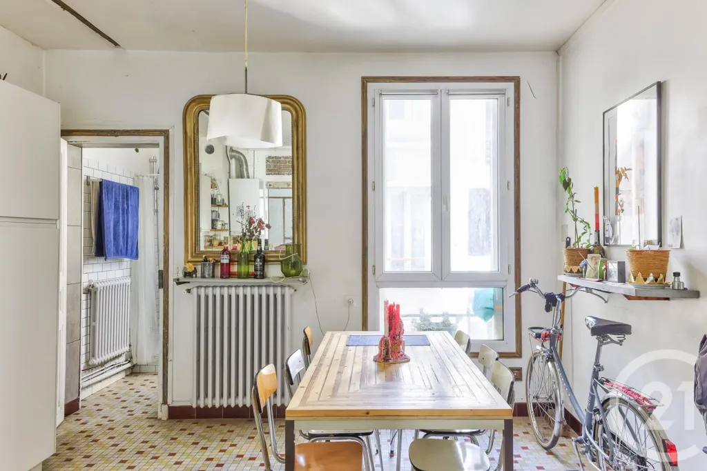 Salle à manger - Appartement 2 Pièces avec Jardin à Aubervilliers