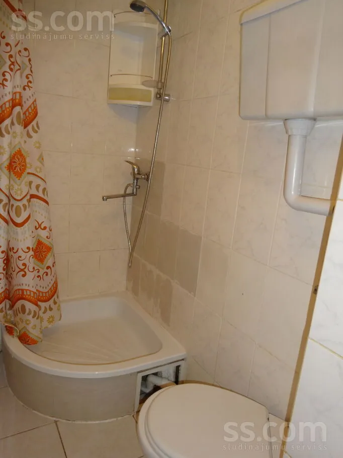 Bagni - 2-Bedroom Flat with Garden in Riga Centre