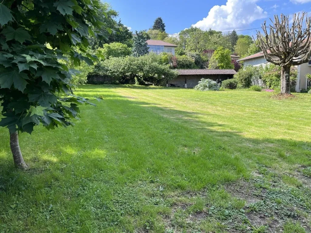 Garden - Buildable Plot with Villa Potential in Meximieux