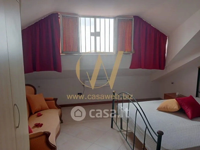 Camere da letto - South-East Facing Loft in Caserta Centre