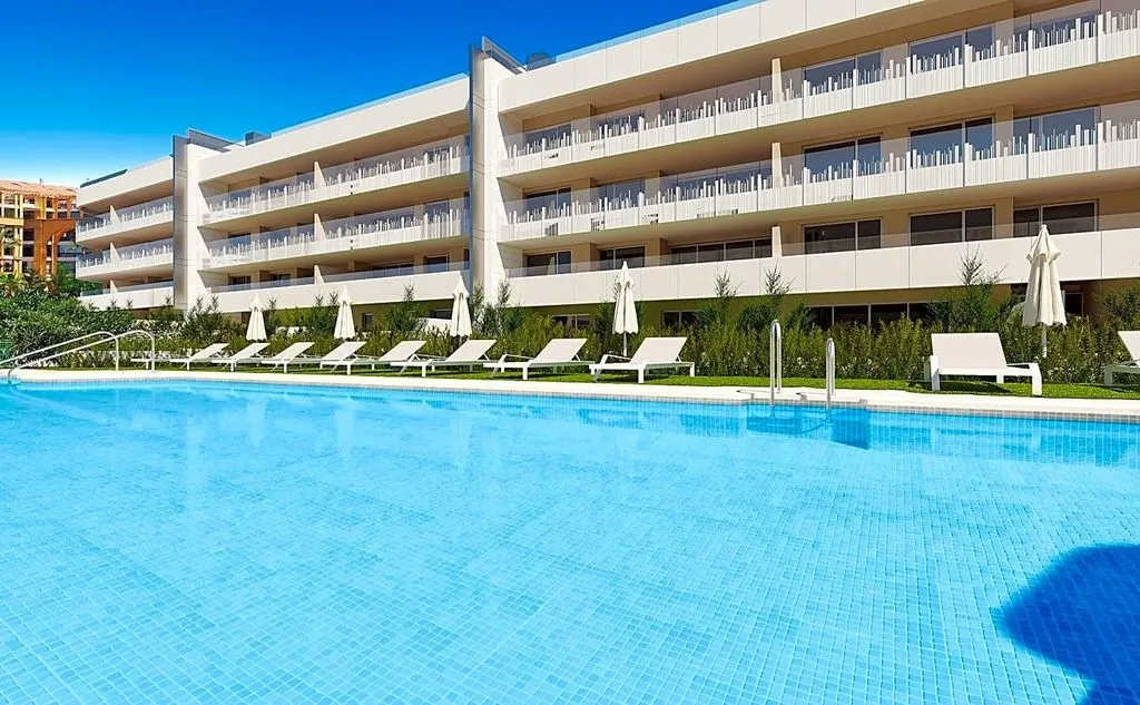 Bassein - Luxury Flat with Pool in Marbella