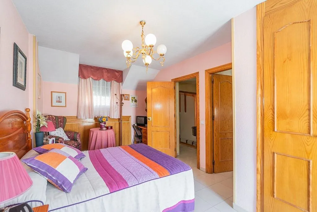 Camere da letto - Terraced Semi-Detached House with Garden in Parla