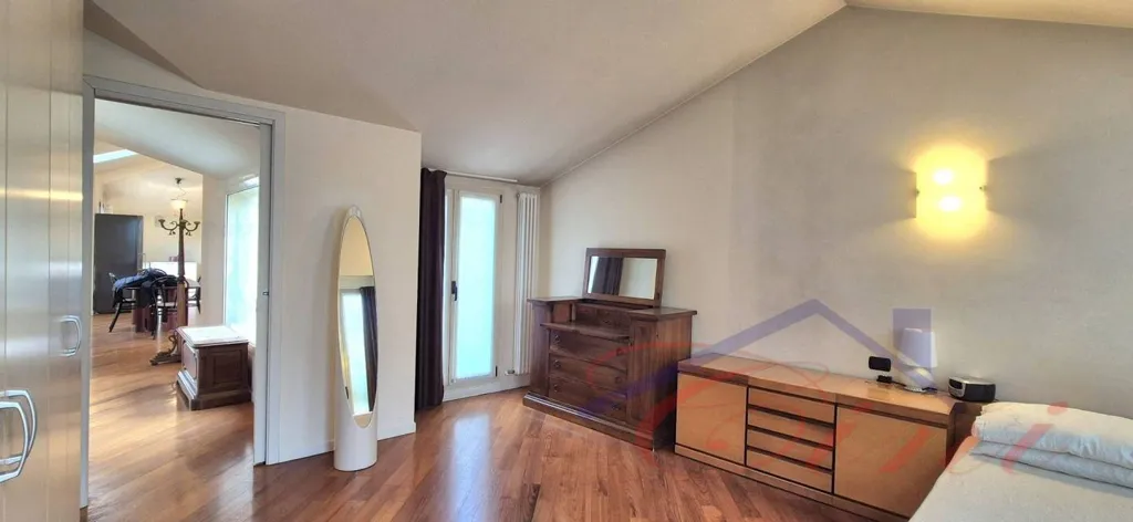 Magamistoad - Modern Apartment with Terraces in Lecco Centre