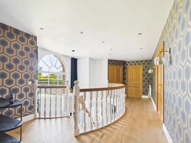 Esik - Luxury House with Pool in Mouvaux
