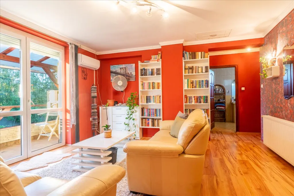 Séjour - Multi-Generational Home with Business Potential in Mályi