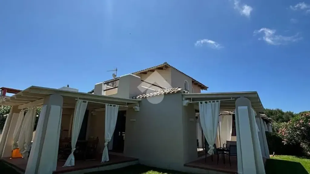 Terrass - Villa with Pool in Stintino
