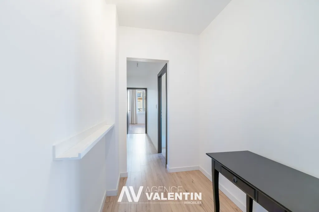 Esik - Renovated Apartment with Balcony in Montigny-lès-Metz