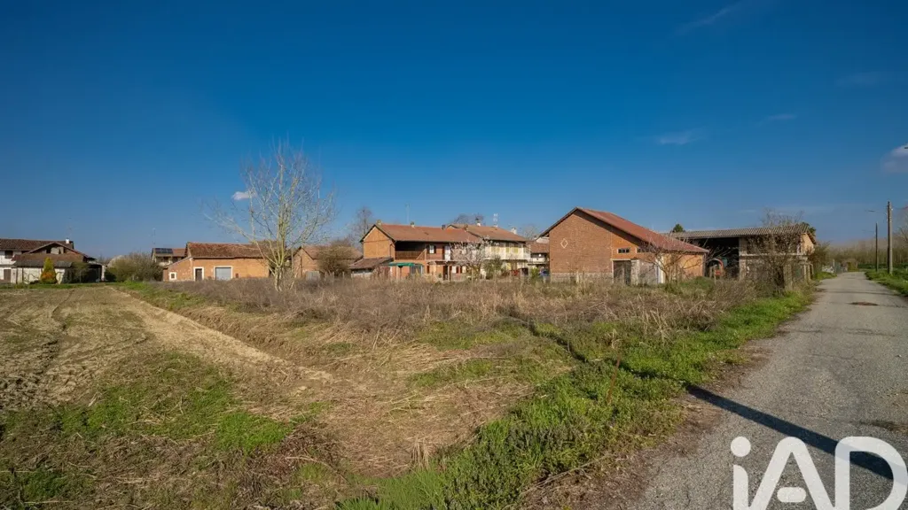 Giardino - Villa with Garden in Crescentino