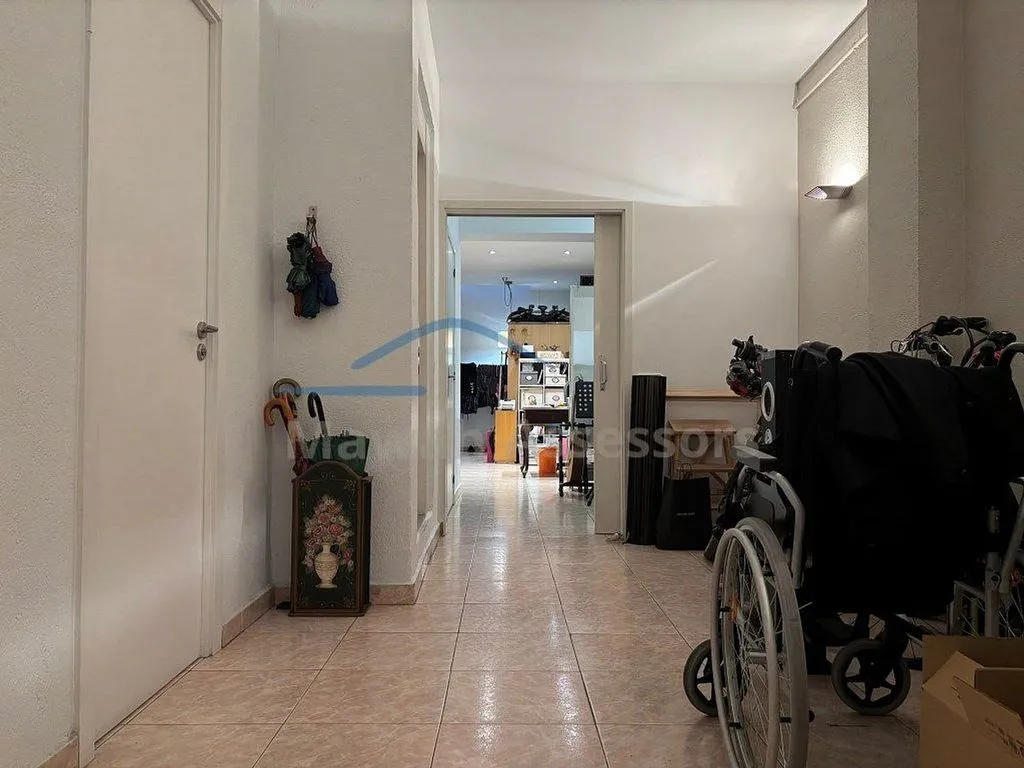Entrée - Luxury House with Lift in Sabadell Centre