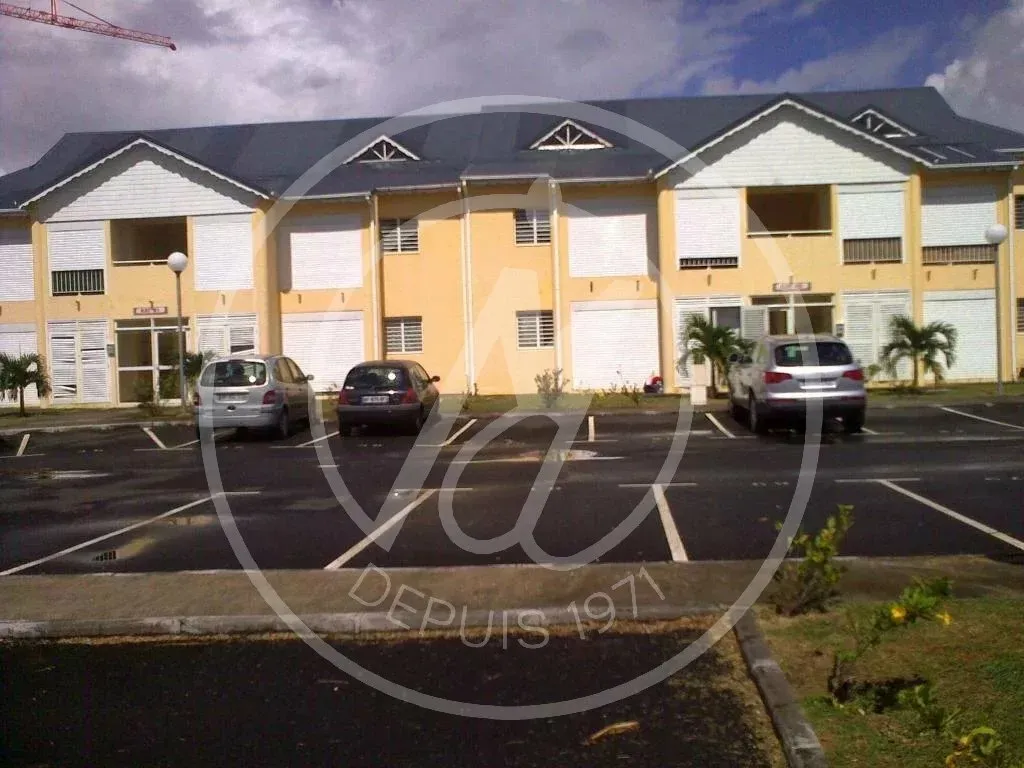 Esterno - T3 Flat with Enclosed Terrace in Petit Bourg