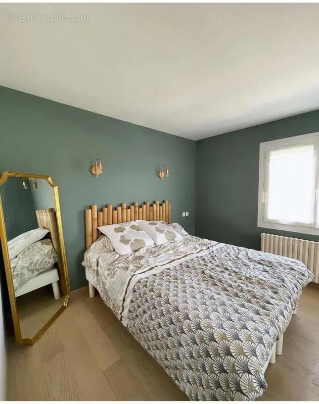 Chambres - Maison avec Jardin à Châteauroux