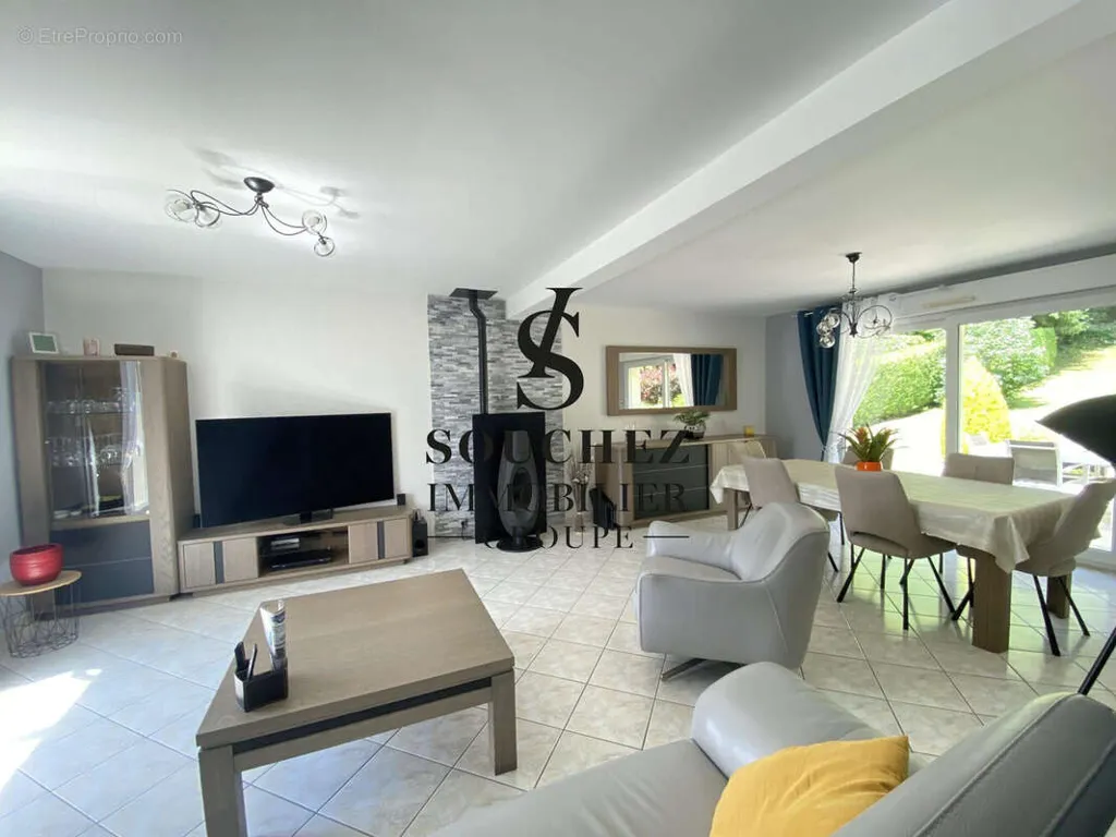 Living Room - Semi-Pitched House with Garden in Camblain-l'Abbé