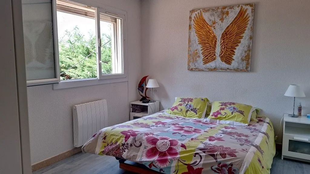 Chambres - Maison de Luxe avec Piscine à Cabrières