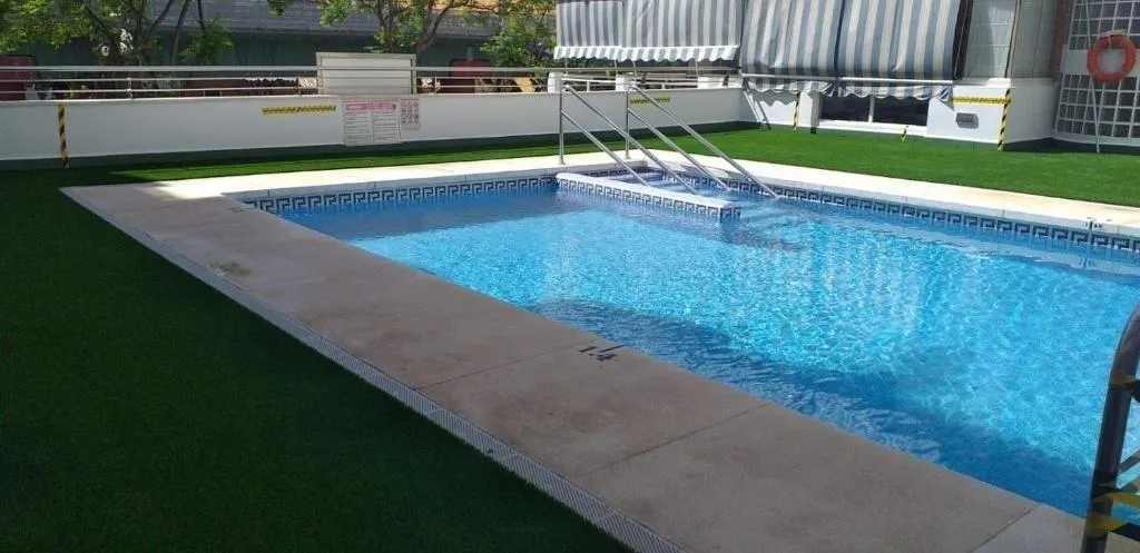 Pool - 2-Bedroom Flat with Pool in Los Boliches, Fuengirola