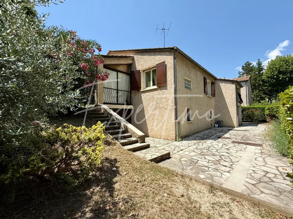 5-toaline maja asukohas Manosque