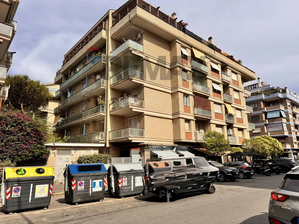 Esterno - Spacious Apartment with Parking in Ostia Ponente