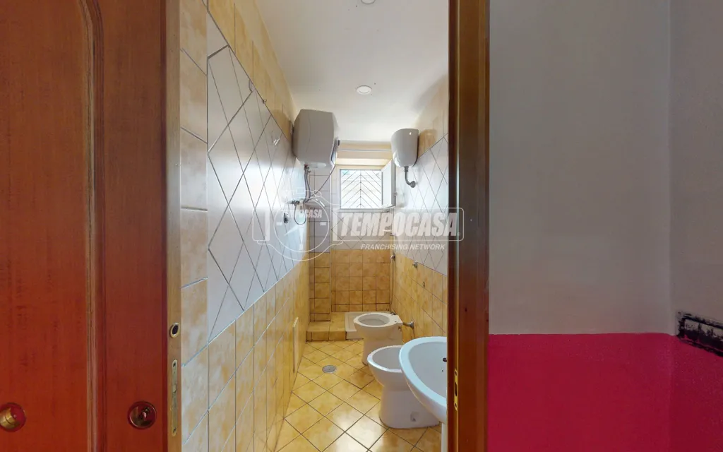 Bagni - Bright Bilocale with Balcony in Afragola