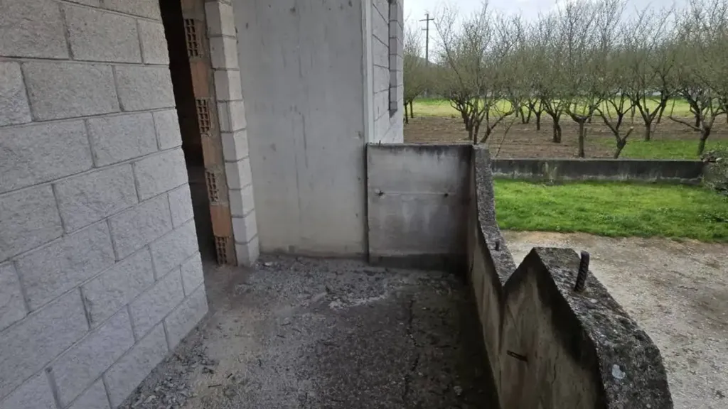 Garden - Unfinished Villa with Large Garden in Montoro