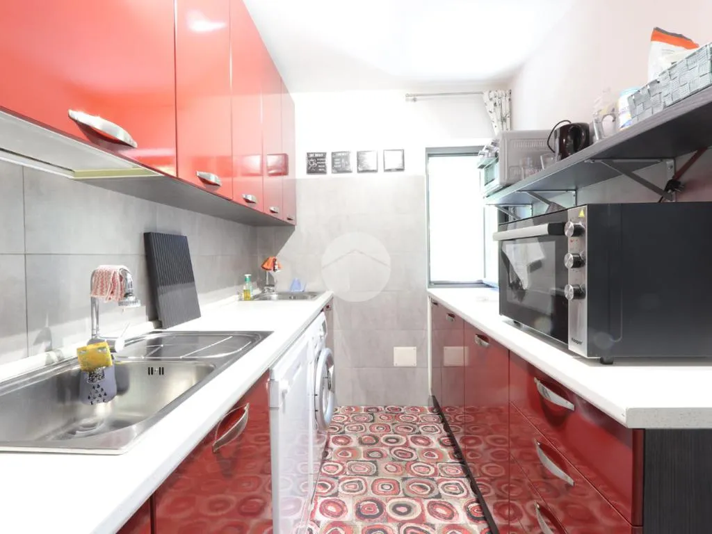 Cuisine - Bifamiliare Portion with Private Garden in Pescara