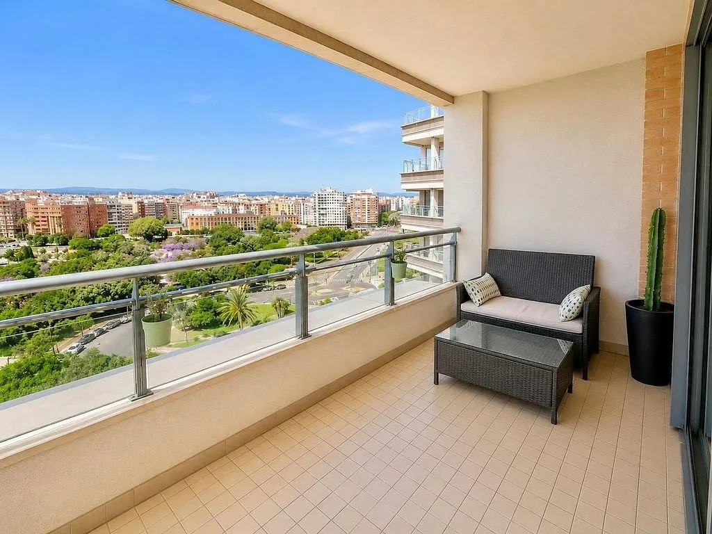Rõdu - Apartment with Pool and Terrace in Valencia