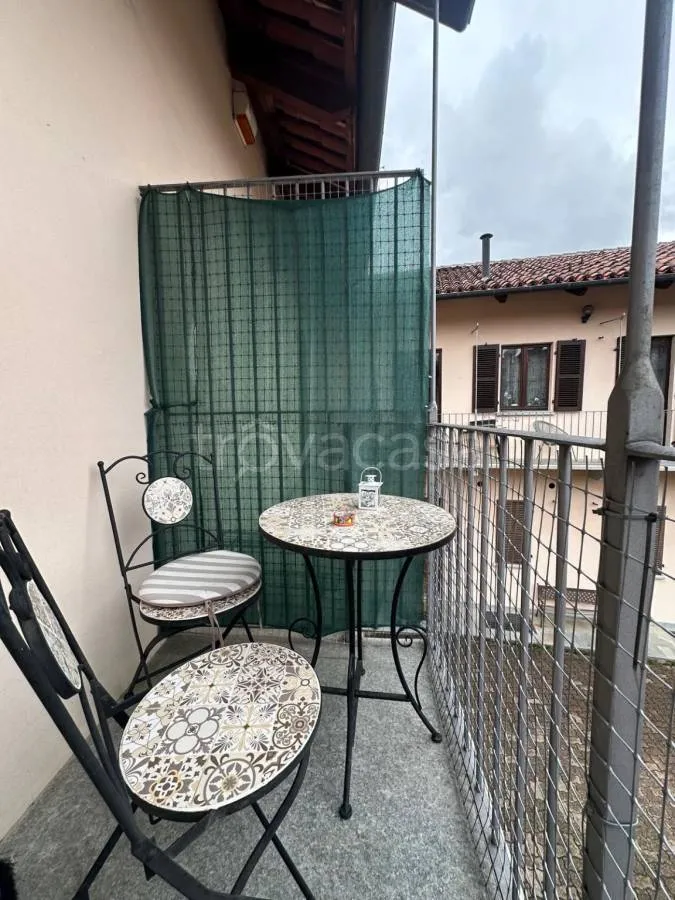 Balcone - Armed Trilocale with Balcony in Rosta