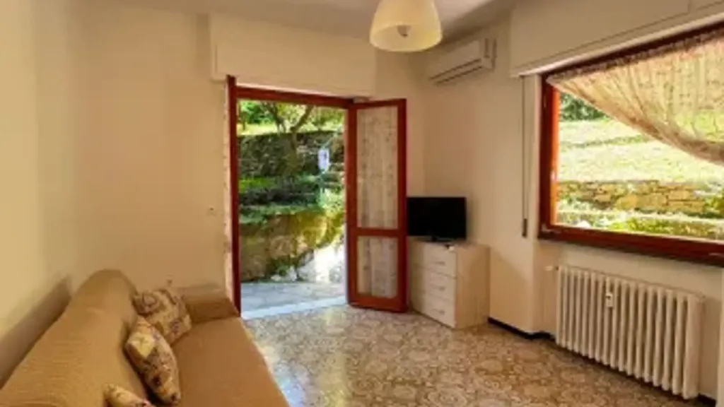 Soggiorno - Ristrutturato Bilocale with Pool in Rapallo