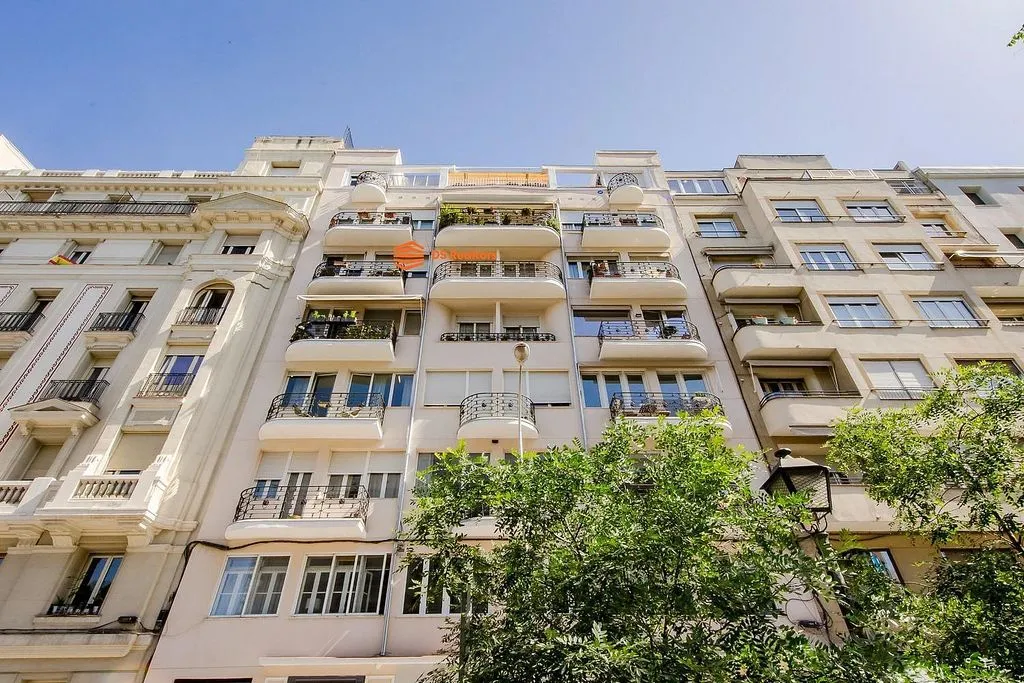 Välivaade - Modern Flat with A/C in Retiro District