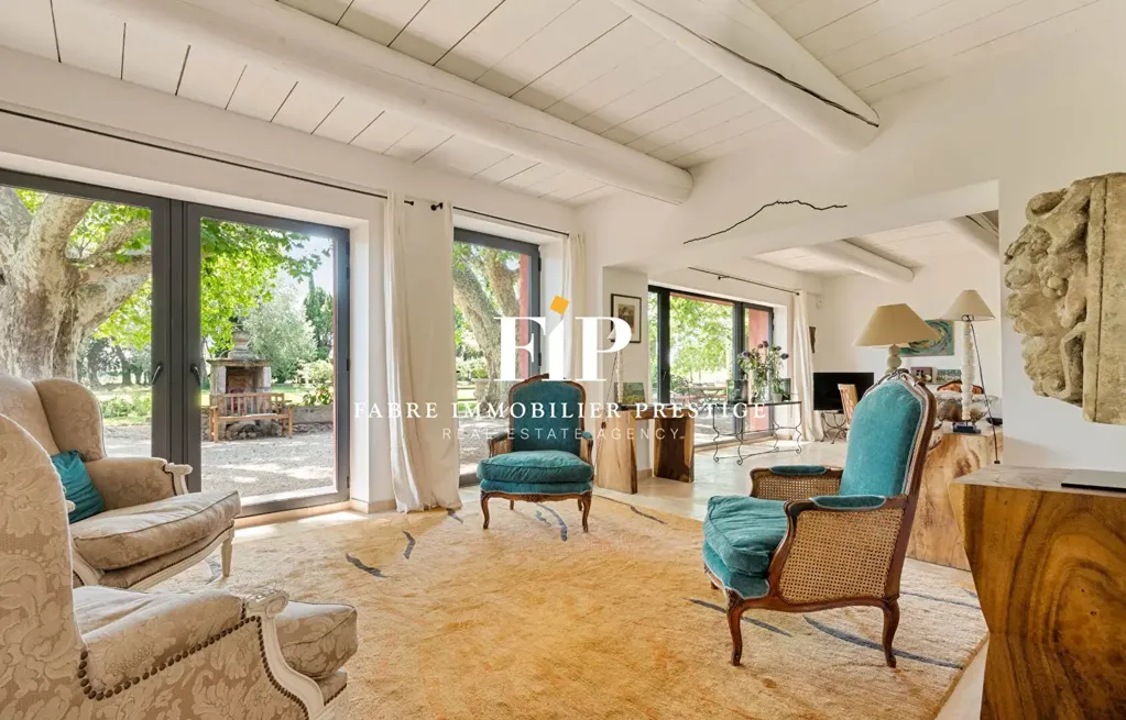 Elutuba - Luxurious Estate with Pools in Eygalières