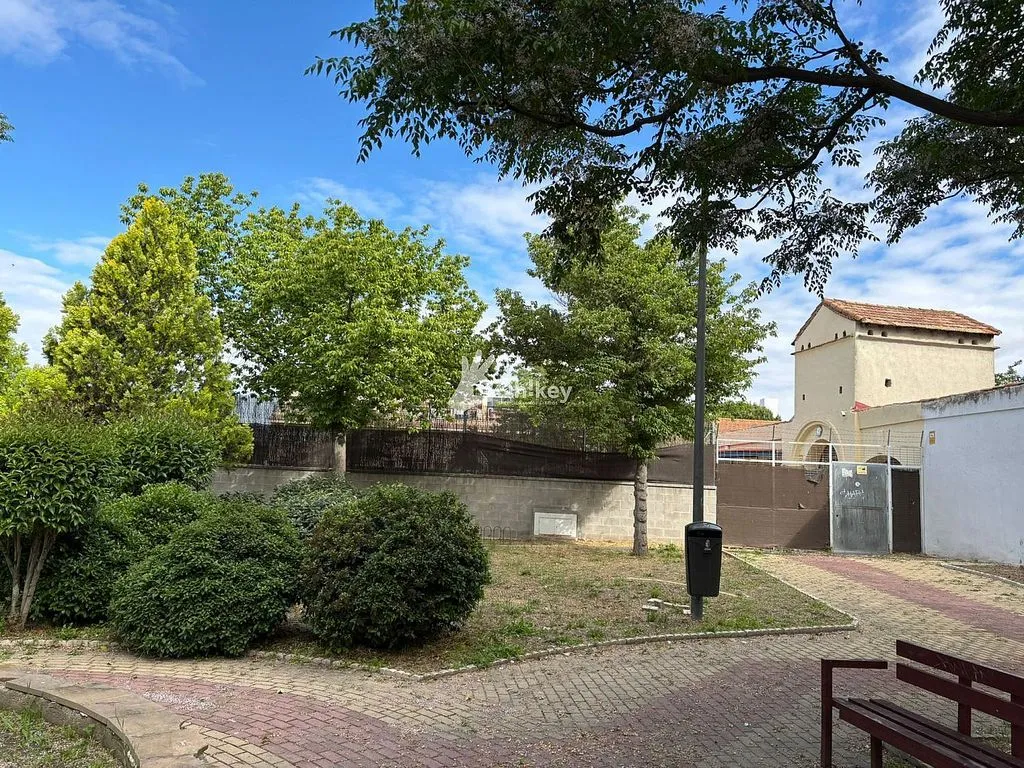 Jardin - Apartment with Pool in Perales del Río
