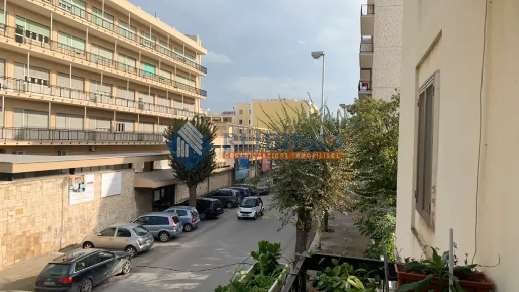 Balcon - Spacious Apartment near Trani Station