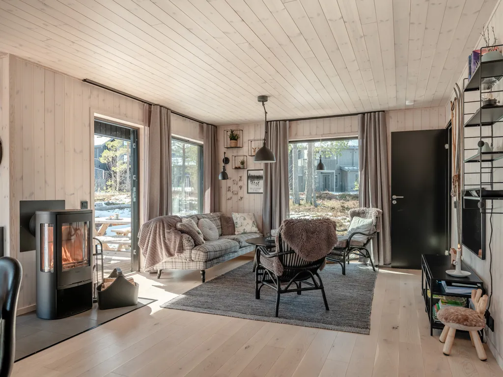 Elutuba - Chalet with Ski Access in Stöten, Dalarna